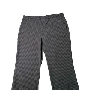 Old Navy - Size 8 - Capris - Gray Pinstripe